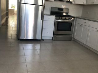 5746 N Spaulding Ave FLOOR 1, Chicago, IL 60659