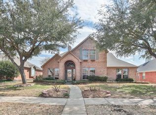1722 Pecan View Dr, Garland, TX 75040
