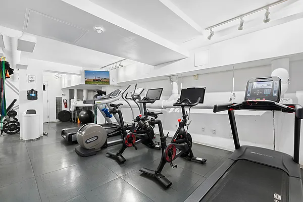 Rented by Christie's International Real Estate Group, LLC | media 30