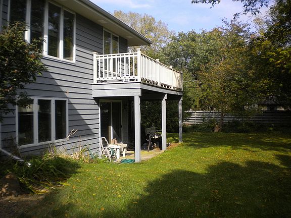 3rd image of N46W6747 Windwood Ct