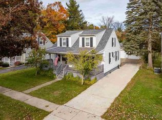 1124 Petoskey Ct, Adrian, MI 49221