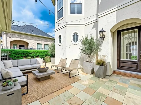 3323 Louvre Ln, Houston, TX 77082