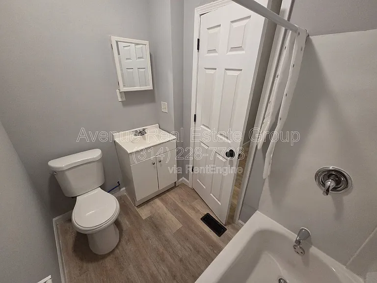 5040 Lotus Ave #1W — Photo 8