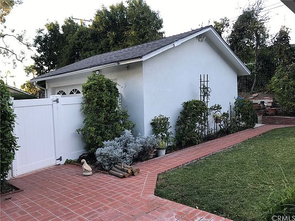 4th image of 16315 Pasada Dr