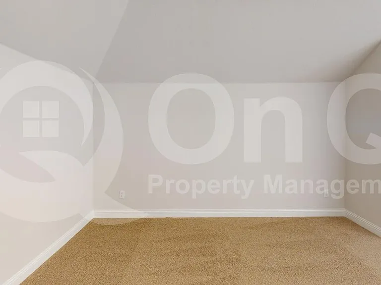 8407 Cornerstone Dr — Photo 15