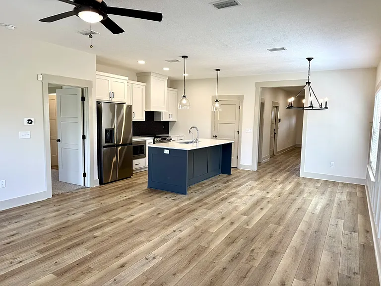 3806 Heartwood St — Photo 9