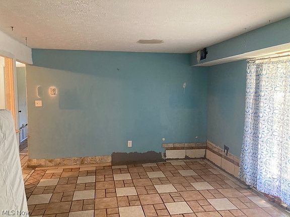 3rd image of 9510 Cove Dr Unit C3