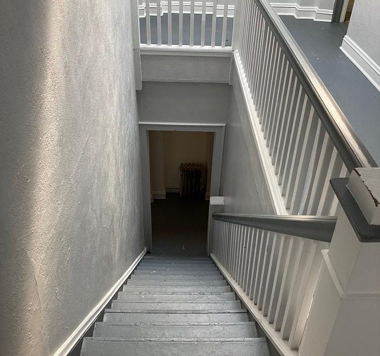 1st image of 848 Linn Dr APT 4