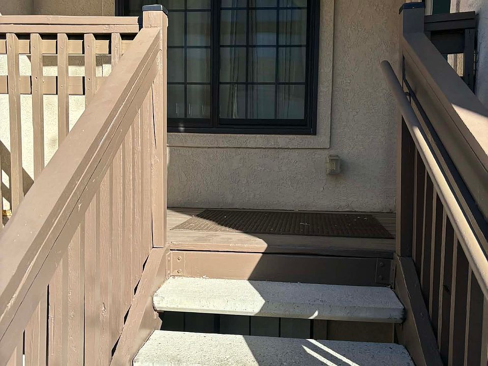 Walk up to entry porch