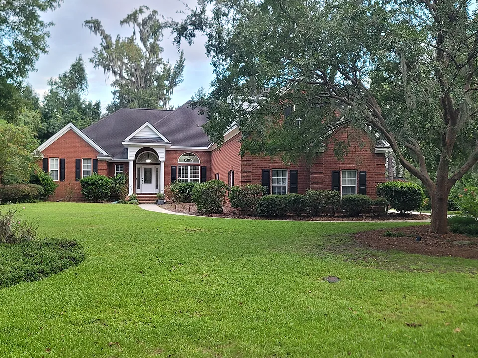 211 Shadow Moss Cir