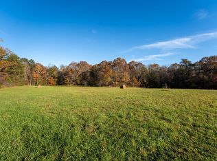 1090 Old Sunbright Rd, Jamestown, TN 38556