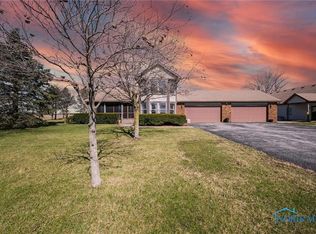 515 N Eastlane Rd, Genoa, OH 43430