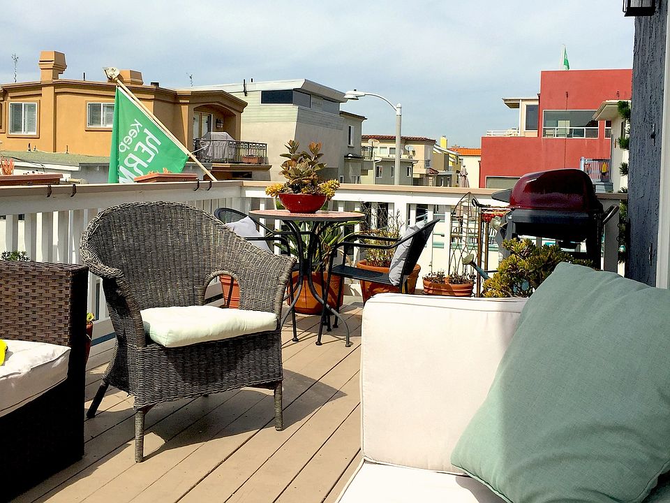 Bright and Sunny Deck