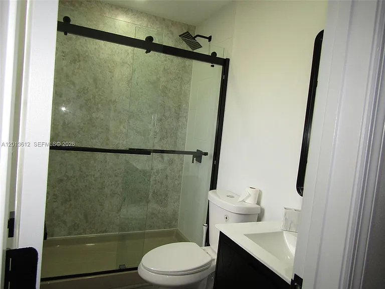2447 Messina Ave — Photo 15
