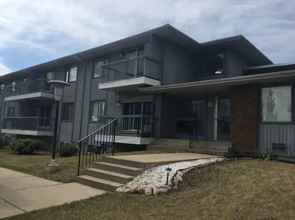 79 Patterson Cres #1, Red Deer, AB T4P 1J4