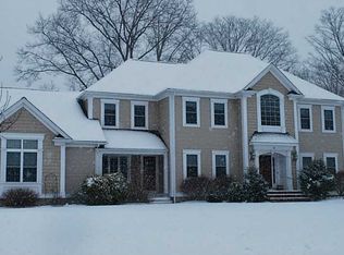 18 Val Jean Dr, Smithfield, RI 02828