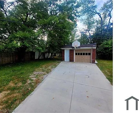 5713 South Blvd — Photo 16
