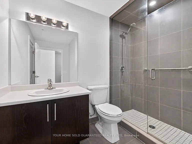 16 Concord Pl #218 — Photo 14
