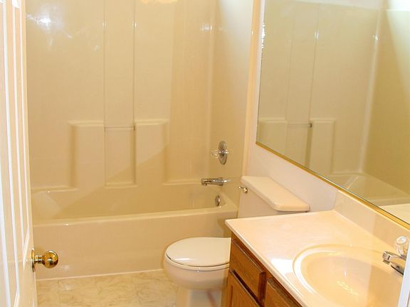 4th image of 4216 Kensington Garden Ct