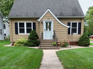 422 N Cass Ave, Springfield, MN 56087