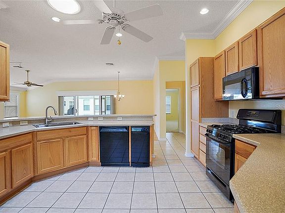 4th image of 1636 Abernethy Pl