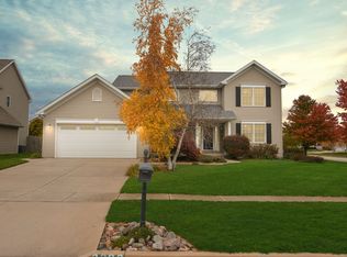 2392 Heather Ridge Dr, Normal, IL 61761