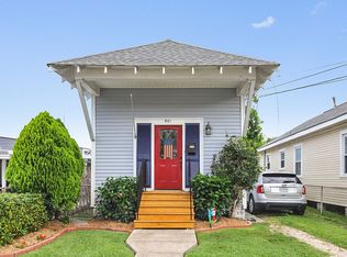 931 8th St, Gretna, LA 70053