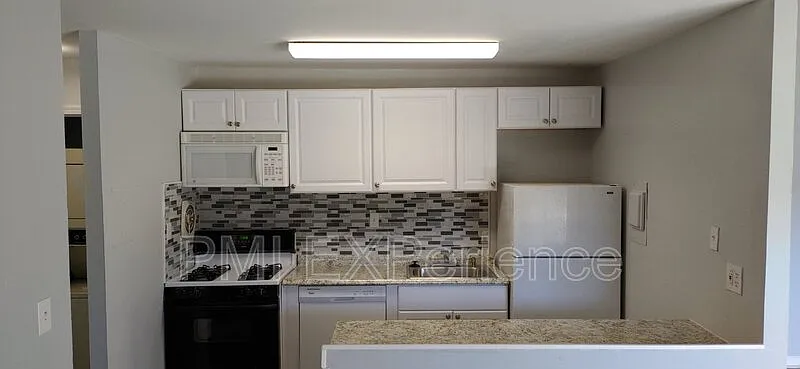 7617 Fontainebleau Dr #2145