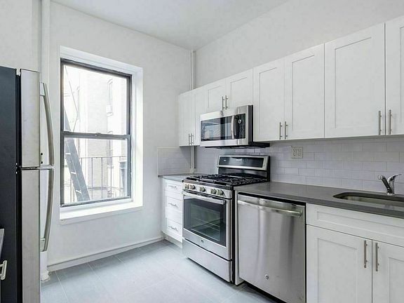 4th image of 6 W 107th St #3C1