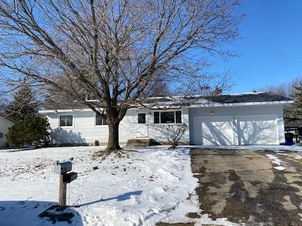 305 15th St S, Buffalo, MN 55313