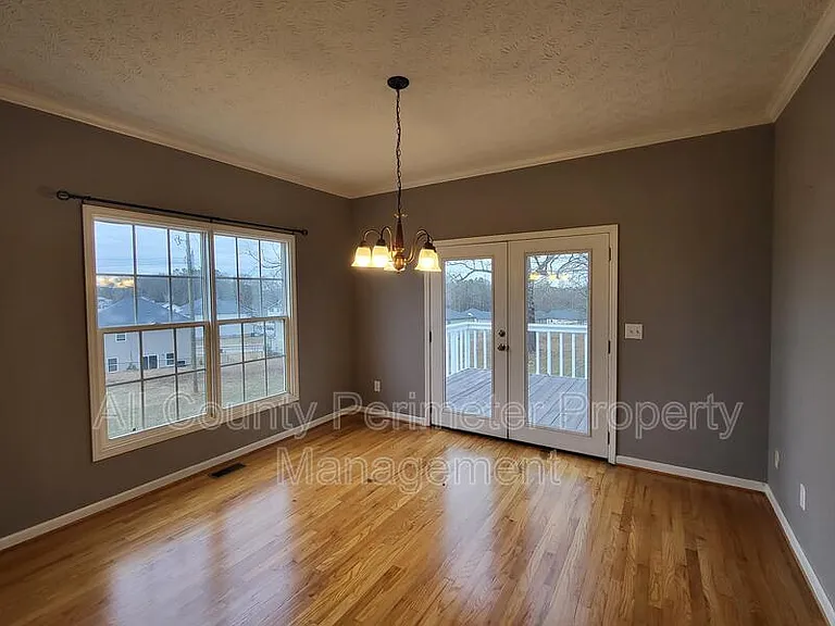 653 Glenn Gee Rd — Photo 9