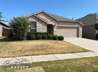 9353 Comanche Ridge Dr, Fort Worth, TX 76131