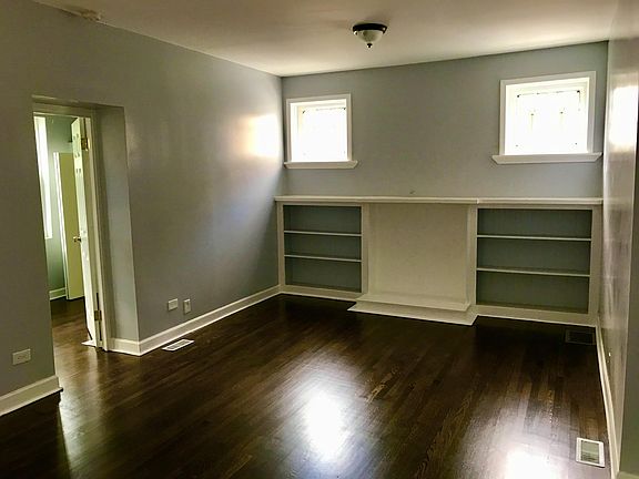 Large living room extends from one side of the building to the other.