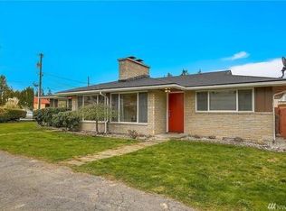 931 N 163rd St #1, Seattle, WA 98133