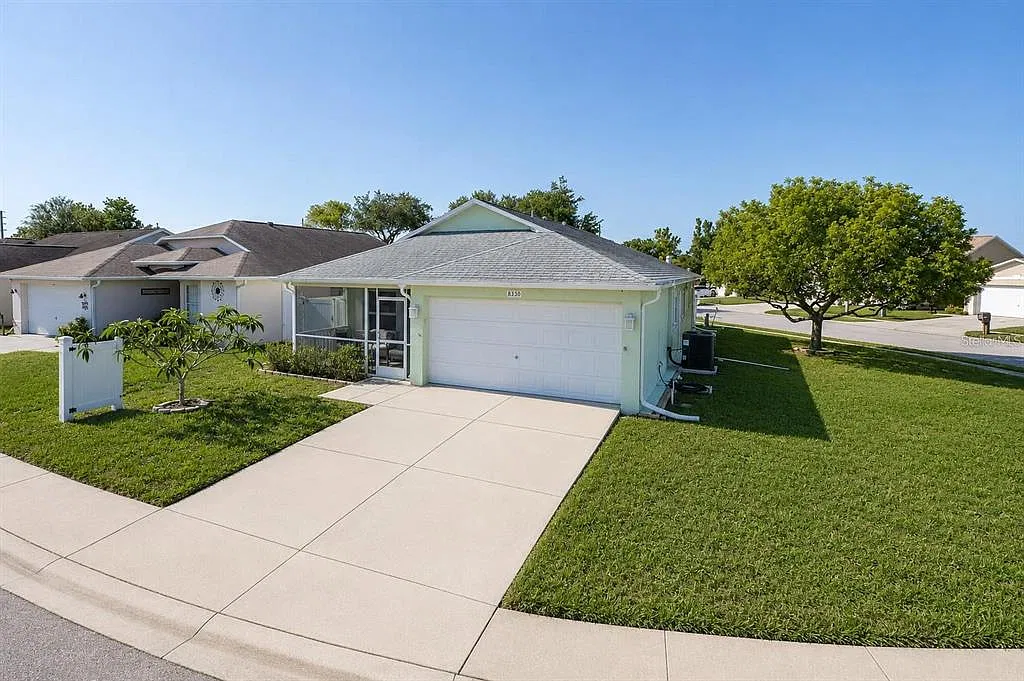 3 bed, 2.0 bath, 1278 sqft, $2,100 — Photo 4