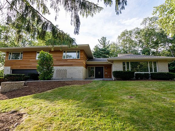 4th image of 741 Stonegate Dr