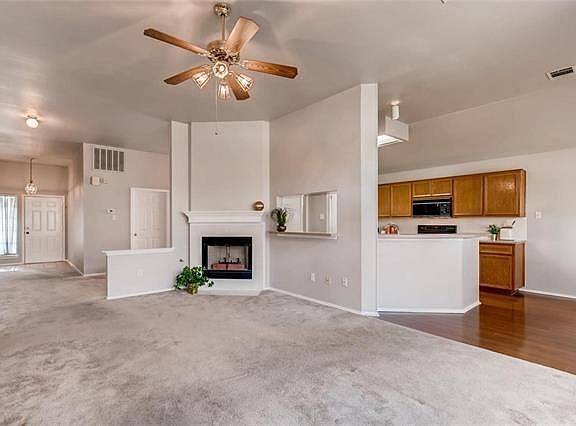 3rd image of 1114 Briargate Dr
