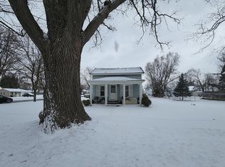 23521 E Main St, Armada, MI 48005