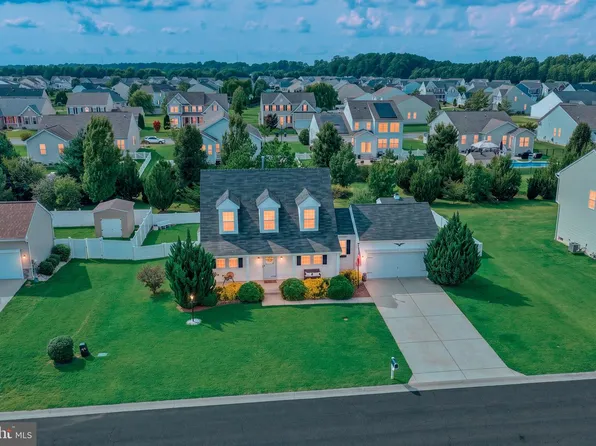 205 Mayapple Ln, Magnolia, DE 19962