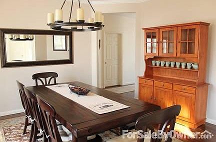3rd image of 2 Linda Ln
