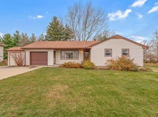 553 N Albany St, Spring Green, WI 53588