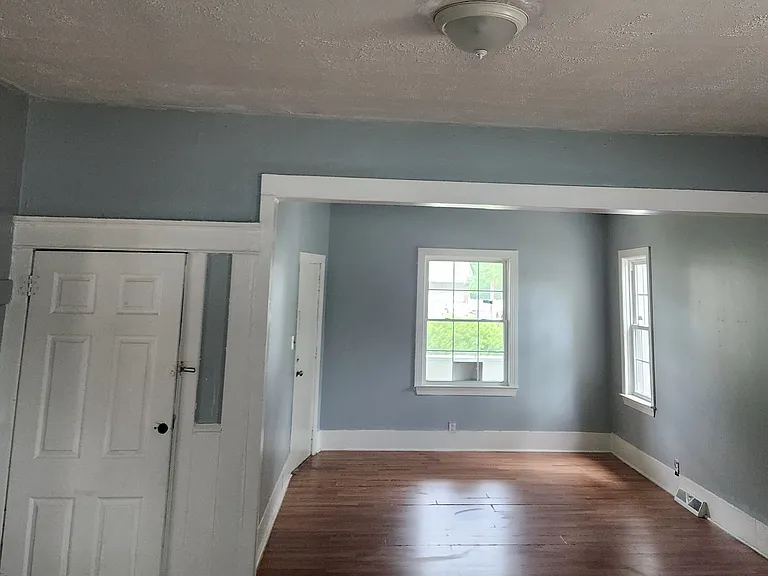748 S East Ave #1 — Photo 9