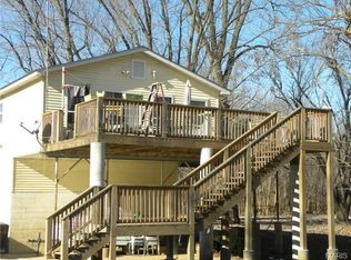 504 N River Rd, Elsberry, MO 63343