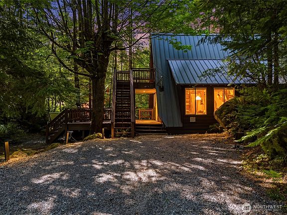 4th image of 11857 Tye River Road NE