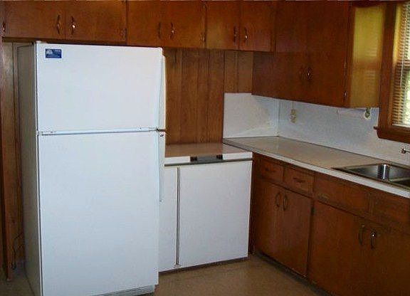 3rd image of 917 N 16th St