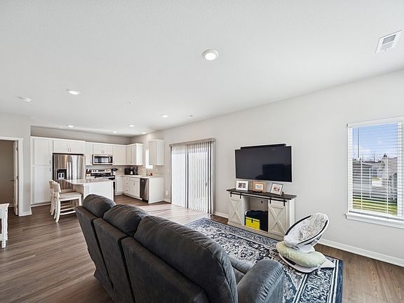 4th image of 9529 Capstone Ct
