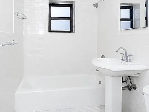 5th image of 50 W 105th St #2B