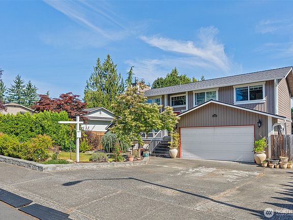 2nd image of 14618 SE 275th Place