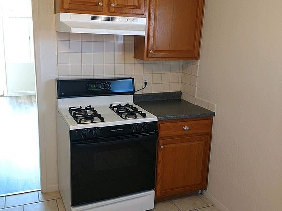 4th image of 3283 Luna Ave