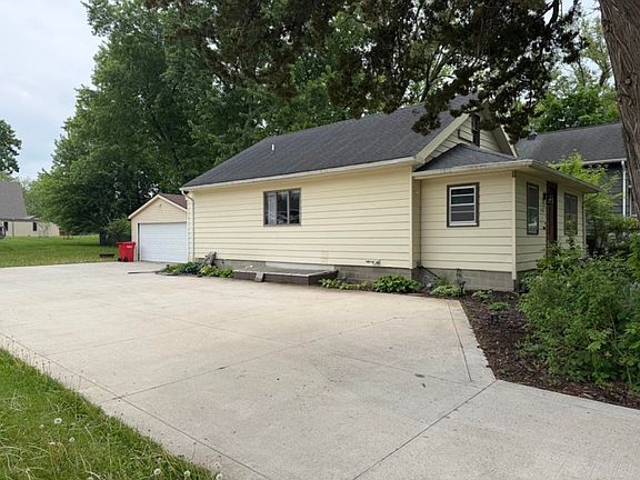 3rd image of 1122 Garfield Ave